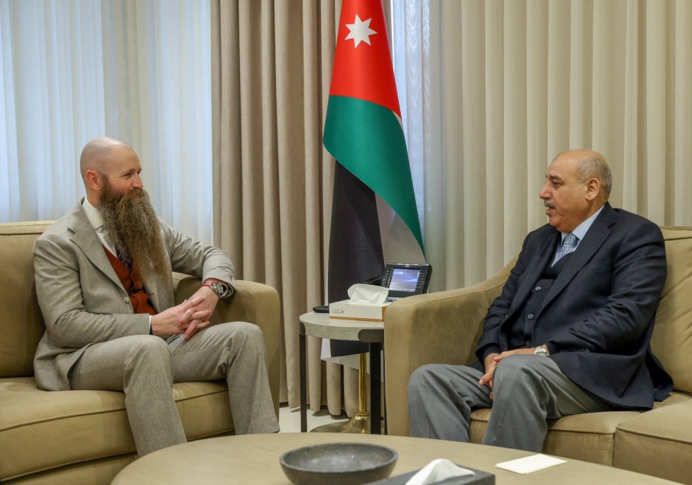 رئيس النواب يبحث مع السفير الأميركي تطوير العلاقات الثنائية