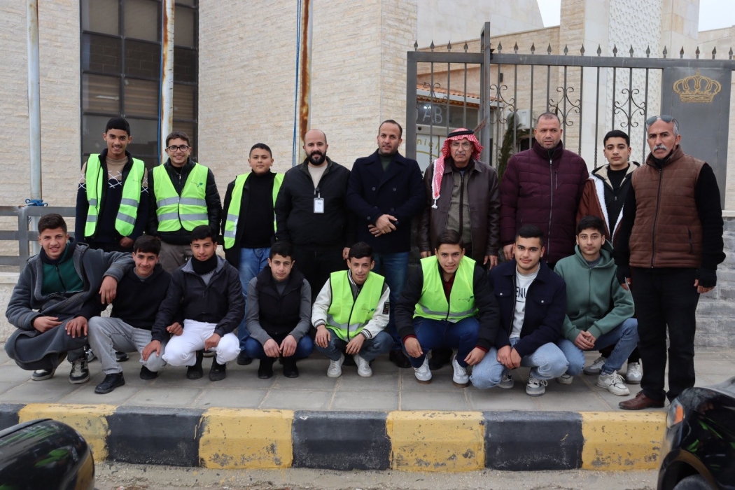 بلدية مؤاب تحتفل بيوم الشجرة العالمي