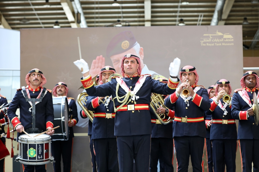 متحف الدبابات الملكي يحتفل بعيد ميلاد جلالة الملك والذكرى الثامنة لافتتاحه