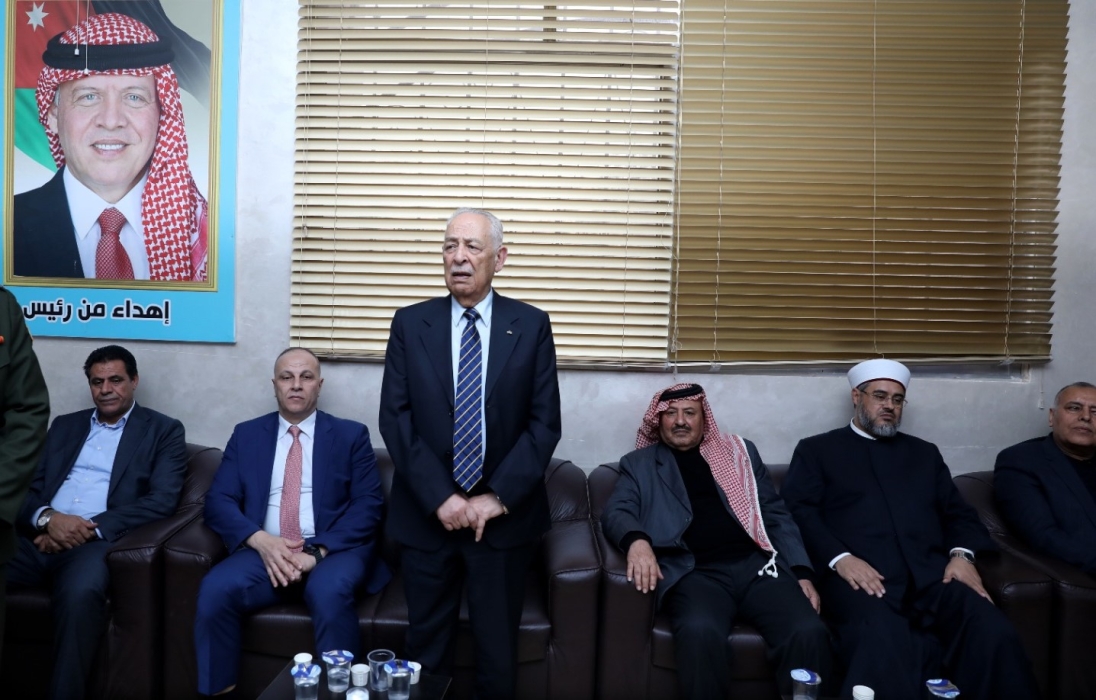 مندوبا عن الملك وولي العهد.. العيسوي يعزي عشائر الربطة والدبوبي والحوراني والجعافرة