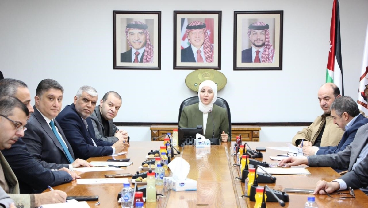 الزعبي تترأس اجتماع الفريق الوطني لتنفيذ السياسة الصناعية