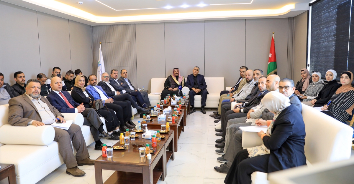 النقل النيابية تطلع على سير عمل شركة العقبة للنقل والخدمات اللوجستية