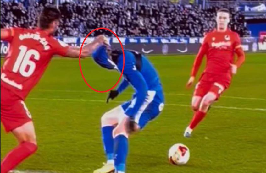 نهاية درامية.. حكم يحتسب أغرب ركلة جزاء في تاريخ كأس إسبانيا