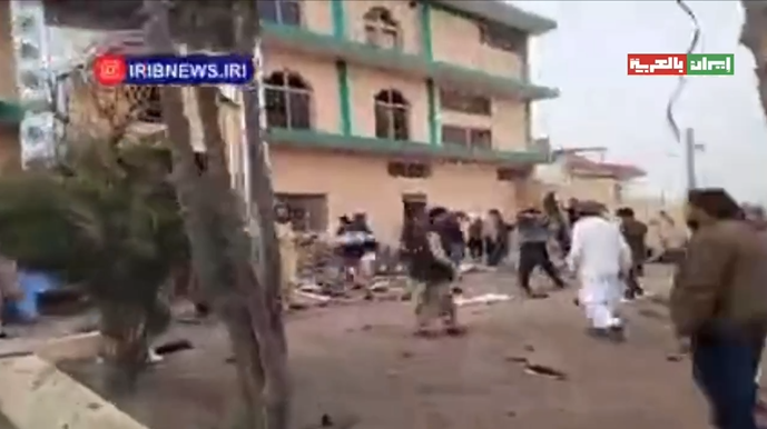 مقتل وإصابة 80 شخصا على الأقل في تفجير استهدف مسجدا في باكستان