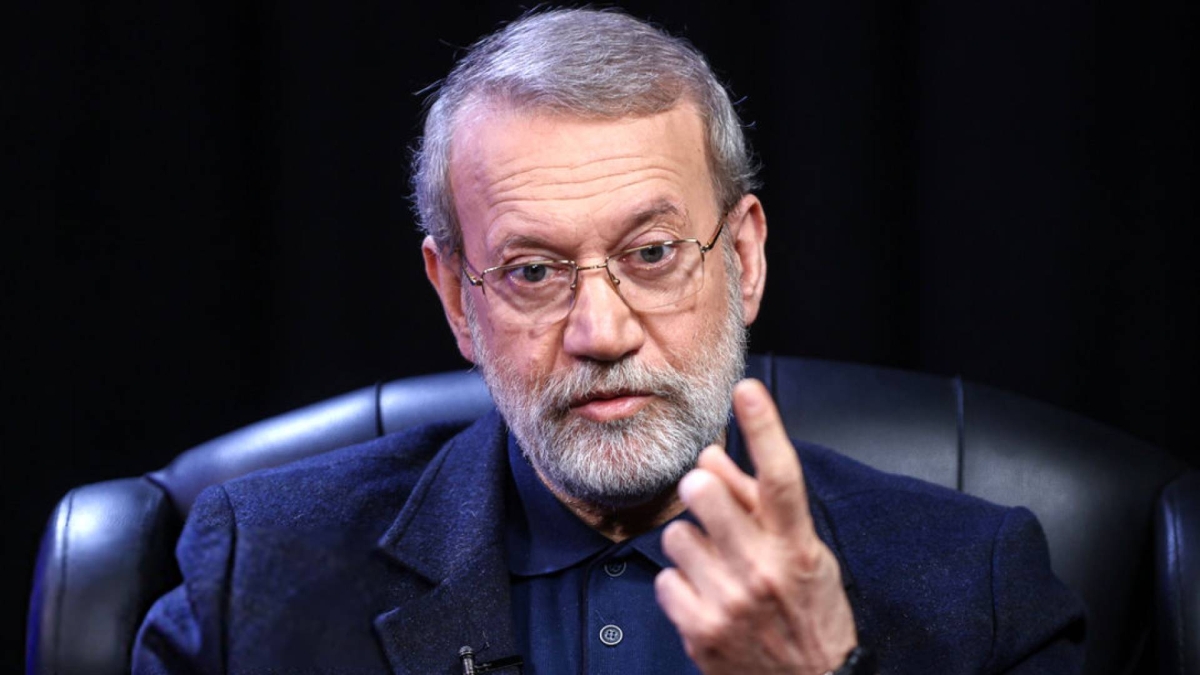 رسائل طهران في حقيبة لاريجاني: مسقط تحتضن مفاتيح التهدئة بين إيران وواشنطن