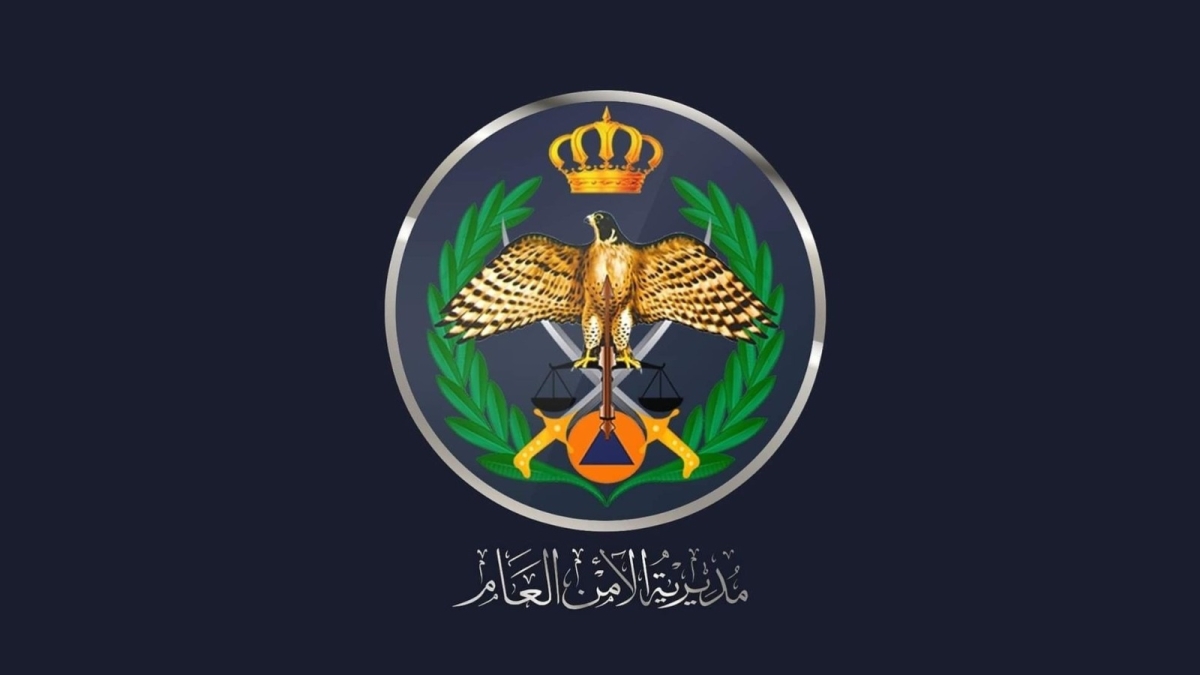 القبض على حدث من جنسية عربية قتل صديقه وأصاب والده