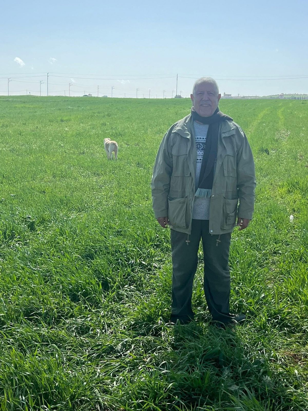 أ. د . فايز ابو عريضة : **تأبطت الموبايل وخرجت **