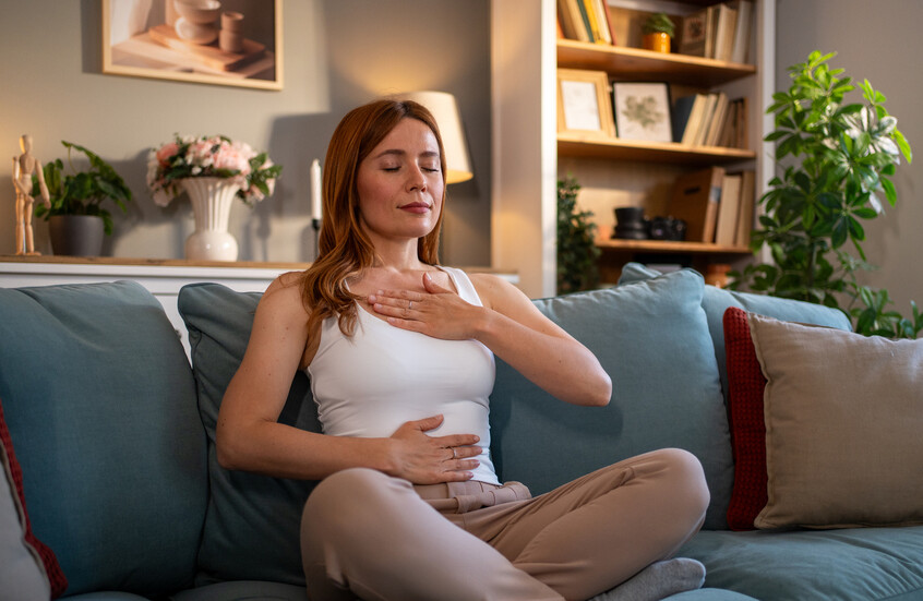 كيف تعرف أن طريقة تنفسك تهدد صحتك دون أن تشعر؟