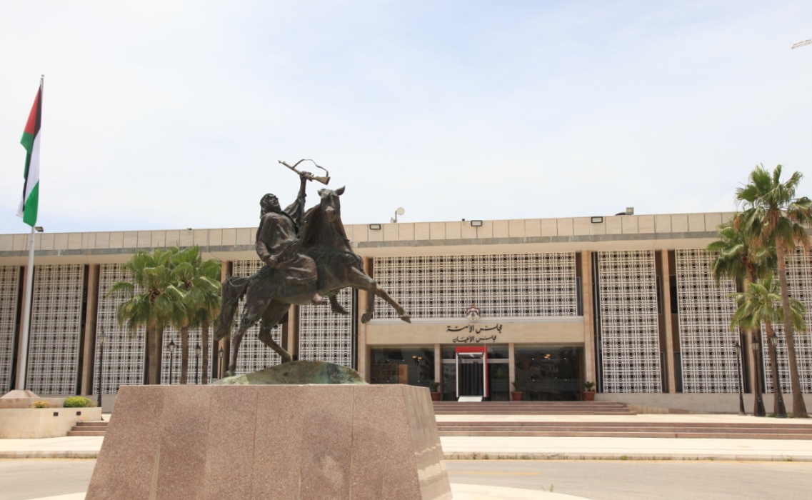 لجنة فلسطين في الأعيان تدين قرار إسرائيل تصنيف أراضٍ بالضفة الغربية أملاك دولة