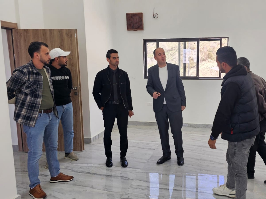 استكمال أعمال توسعة وصيانة نادي عيمة الرياضي الثقافي الاجتماعي