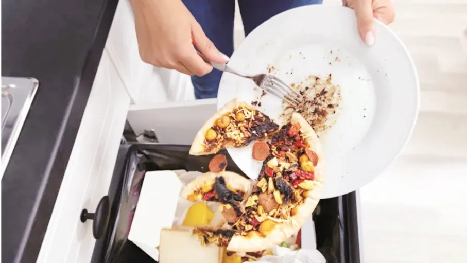 فوضى الطعام أمام اختبار رمضان.. كيف نكبح الهدر؟