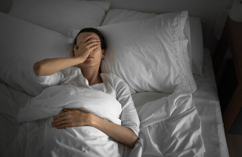 ليس التعب فقط.. قلة النوم تدمر الأمعاء بطريقة مفاجئة