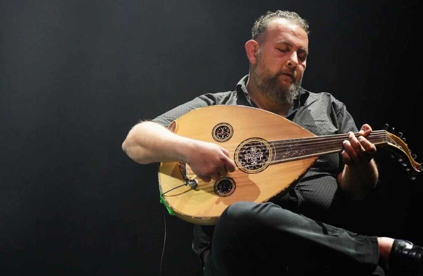 انقطع وتر نطق بروح سوريا .. الموت يغيب نزيه أبو الريش