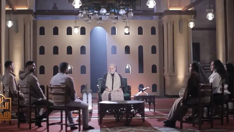 ولا تجسسوا.. ومفتي الديار المصرية الأسبق يفتي بحرمة تفتيش هواتف الأبناء فوق 17 عاماً