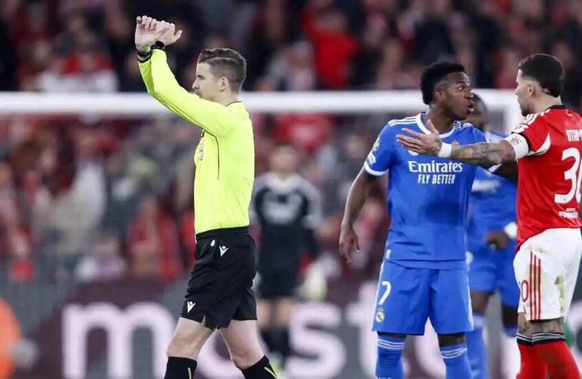 لاعب بنفيكا يدلي باعتراف خطير بعد أزمته مع فينيسيوس جونيور